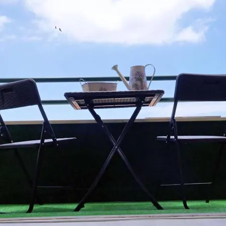 Modern In With Sea View 70 M² *