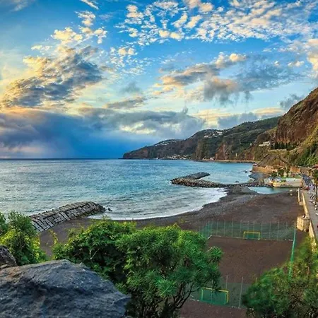 Apartment Modern In With Sea View 70 M²