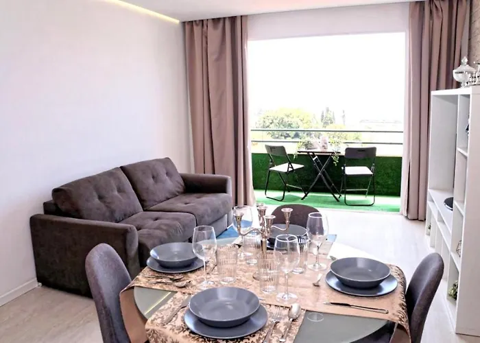 Modern In With Sea View 70 M²